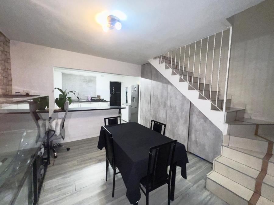 2 Bedroom Property for Sale in Woodlands Western Cape